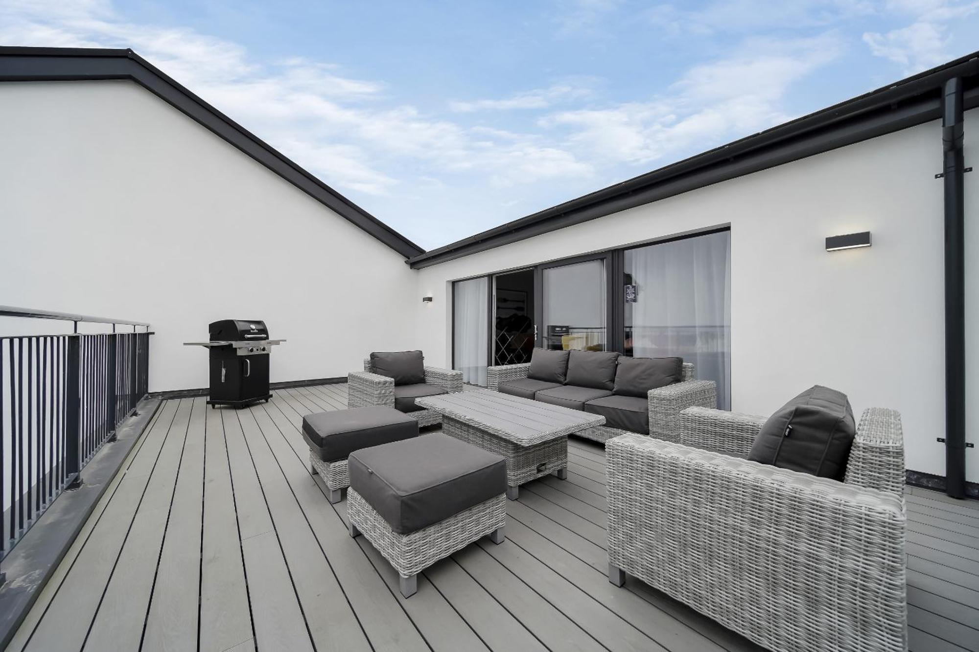 Bayview Luxury 3 Bedroom Apartment First Floor Downings Zewnętrze zdjęcie